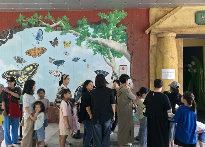 군포시 초막골생태공원 ‘반딧불이 체험...