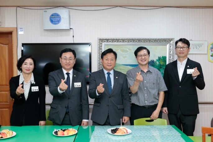 구리시의회, 한가위 맞아 사회복지시설...
