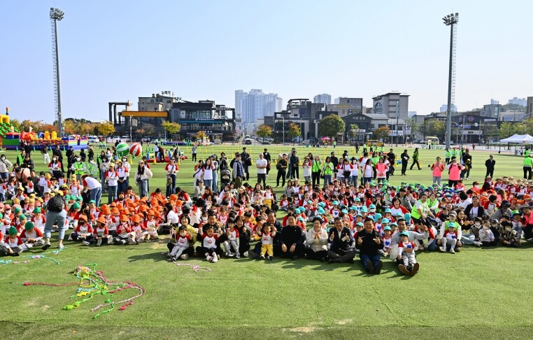 속초시, 제17회 어린이집 새싹축제 ...