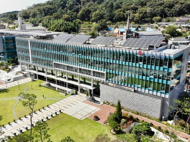 부안군 이봉노·지윤경 보문당 대표, ...