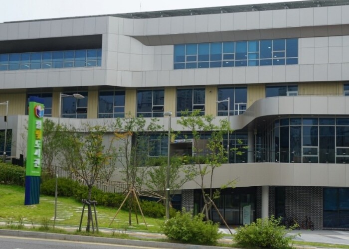 남양주시 별빛도서관, 익명의 편지와 ...