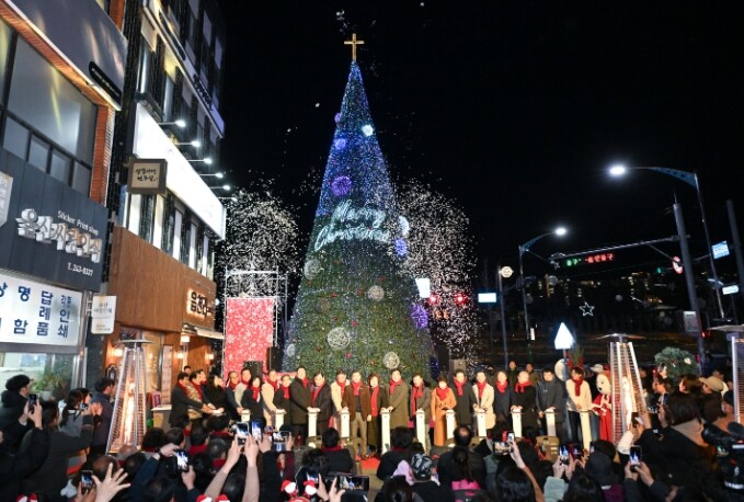 울산시중구, ‘연말 분위기 물씬’…빛...