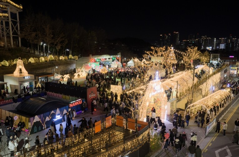 찬란한 빛과 눈꽃이 어우러진 겨울 동...